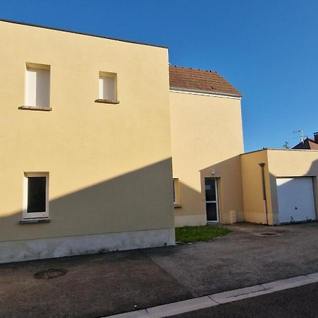 Maison Individuelle Parking Prive Et Gratuit Sainte-Savine Экстерьер фото